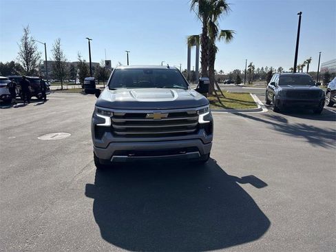 Used 2024 Chevrolet Silverado 1500 High Country w/ High Country Premium Package image 8