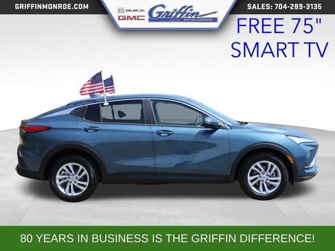 New 2026 Buick Envista Sport Touring w/ Convenience I Package FWD image 3