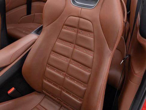 Used 2019 Ferrari Portofino RWD image 26