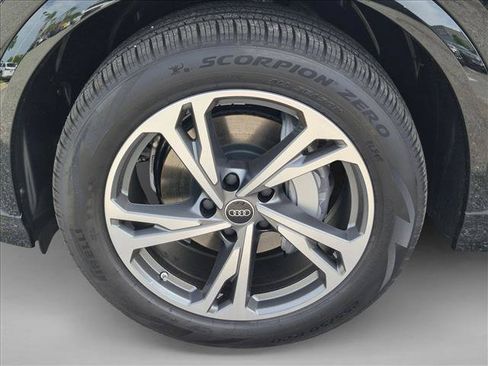 New 2027 Audi Q6 e-tron Premium Plus AWD/4WD image 9