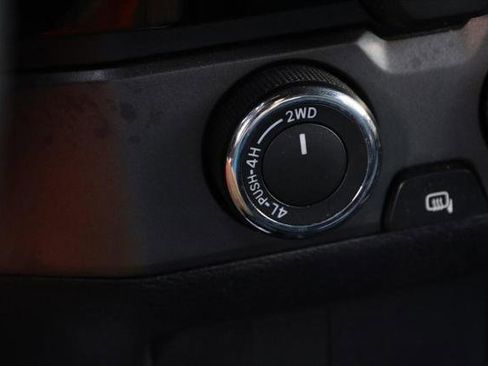 Certified 2017 Toyota Tacoma TRD Sport w/ Tow Package image 17