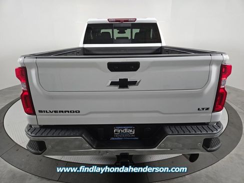 Used 2024 Chevrolet Silverado 2500 LTZ w/ LTZ Plus Package image 5