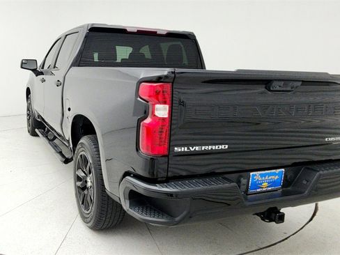 Used 2023 Chevrolet Silverado 1500 Custom image 5