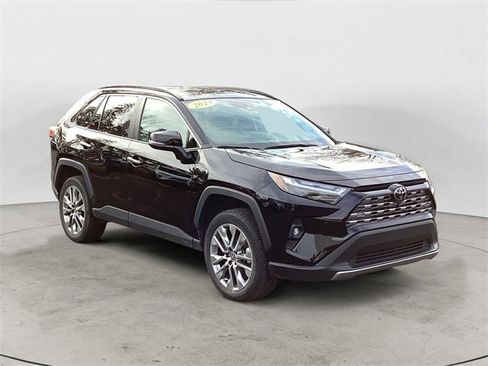 Used 2023 Toyota RAV4 Limited image 7