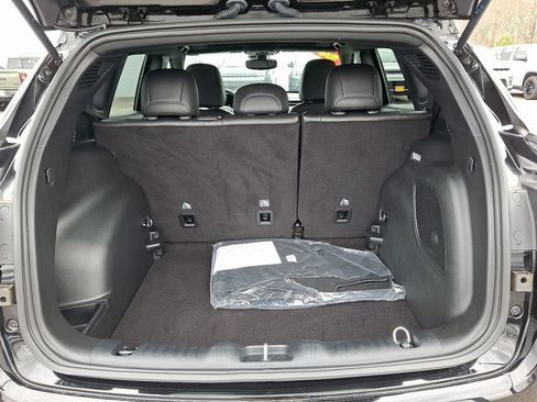 Certified 2024 Jeep Compass Limited w/ High Altitude Package image 29