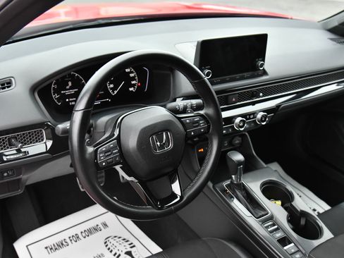 Used 2025 Honda Civic Sport image 14