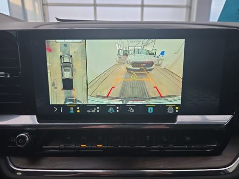 Used 2023 GMC Sierra 1500 SLT w/ SLT Convenience Package image 19