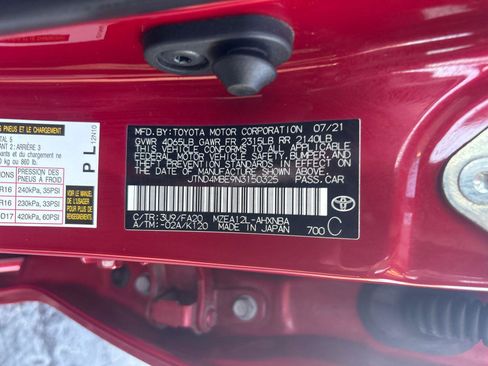 Used 2022 Toyota Corolla SE image 29