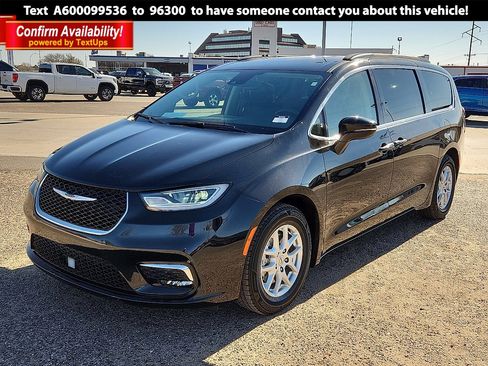 Used 2022 Chrysler Pacifica Touring-L image 1