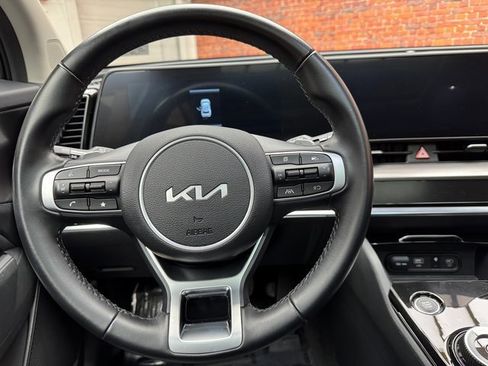 Used 2024 Kia Sportage EX w/ EX Premium Package image 14