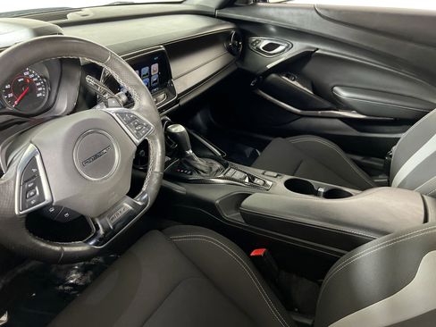 Used 2017 Chevrolet Camaro SS image 21