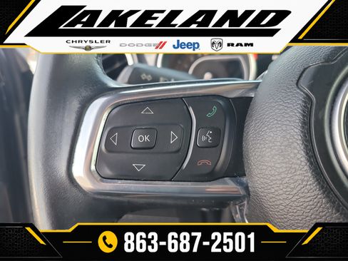 Used 2020 Jeep Wrangler Unlimited Sahara AWD/4WD image 27