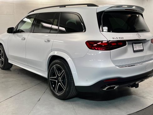 New 2026 Mercedes-Benz GLS 450 4MATIC image 3