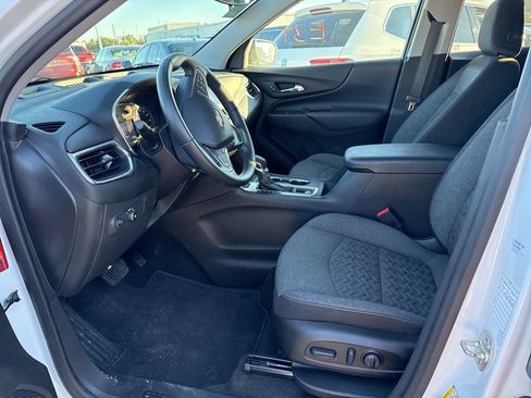 Used 2024 Chevrolet Equinox LT image 8