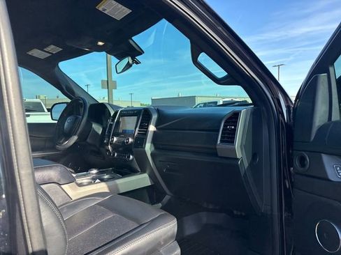 Certified 2020 Ford Expedition XLT image 9