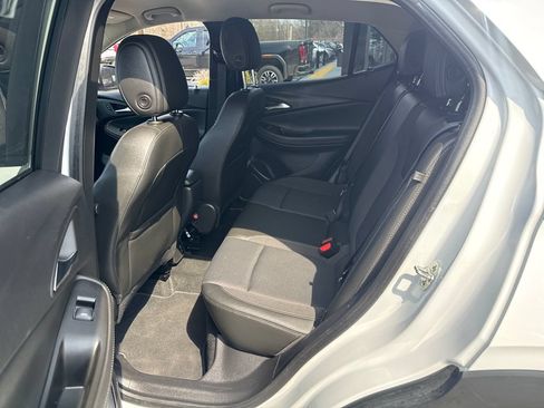 Used 2025 Buick Encore GX Preferred AWD/4WD image 30