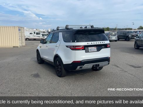 Used 2020 Land Rover Discovery Landmark AWD/4WD image 8
