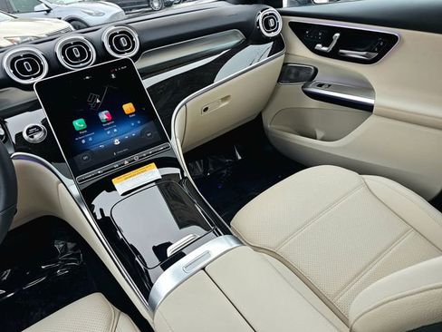 New 2026 Mercedes-Benz GLC 300 4MATIC image 32