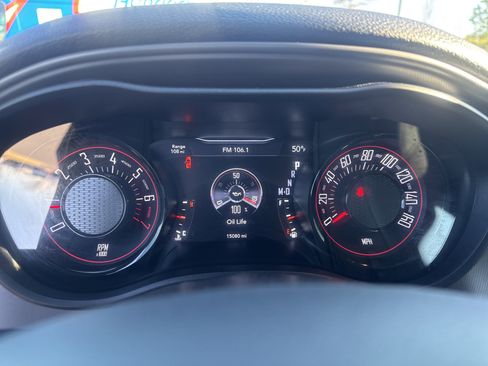 Certified 2023 Dodge Challenger SXT w/ Blacktop Package image 21