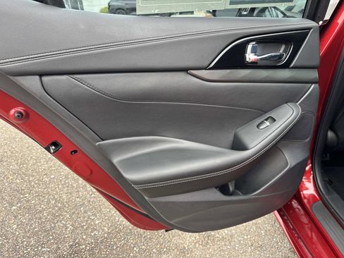 Used 2022 Nissan Maxima SV w/ Floor Mat Group image 11