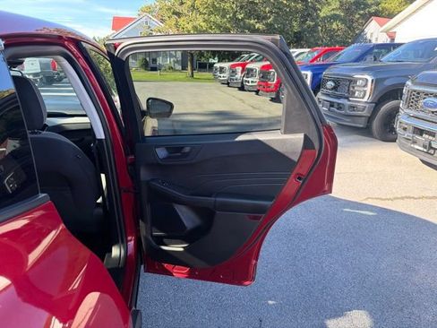 Used 2022 Ford Escape SE w/ Convenience Package AWD/4WD image 38