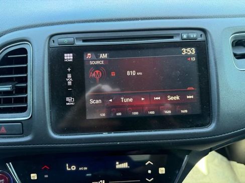 Used 2018 Honda HR-V EX image 14