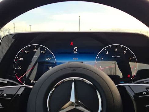 Used 2026 Mercedes-Benz E 350 4MATIC Sedan image 32