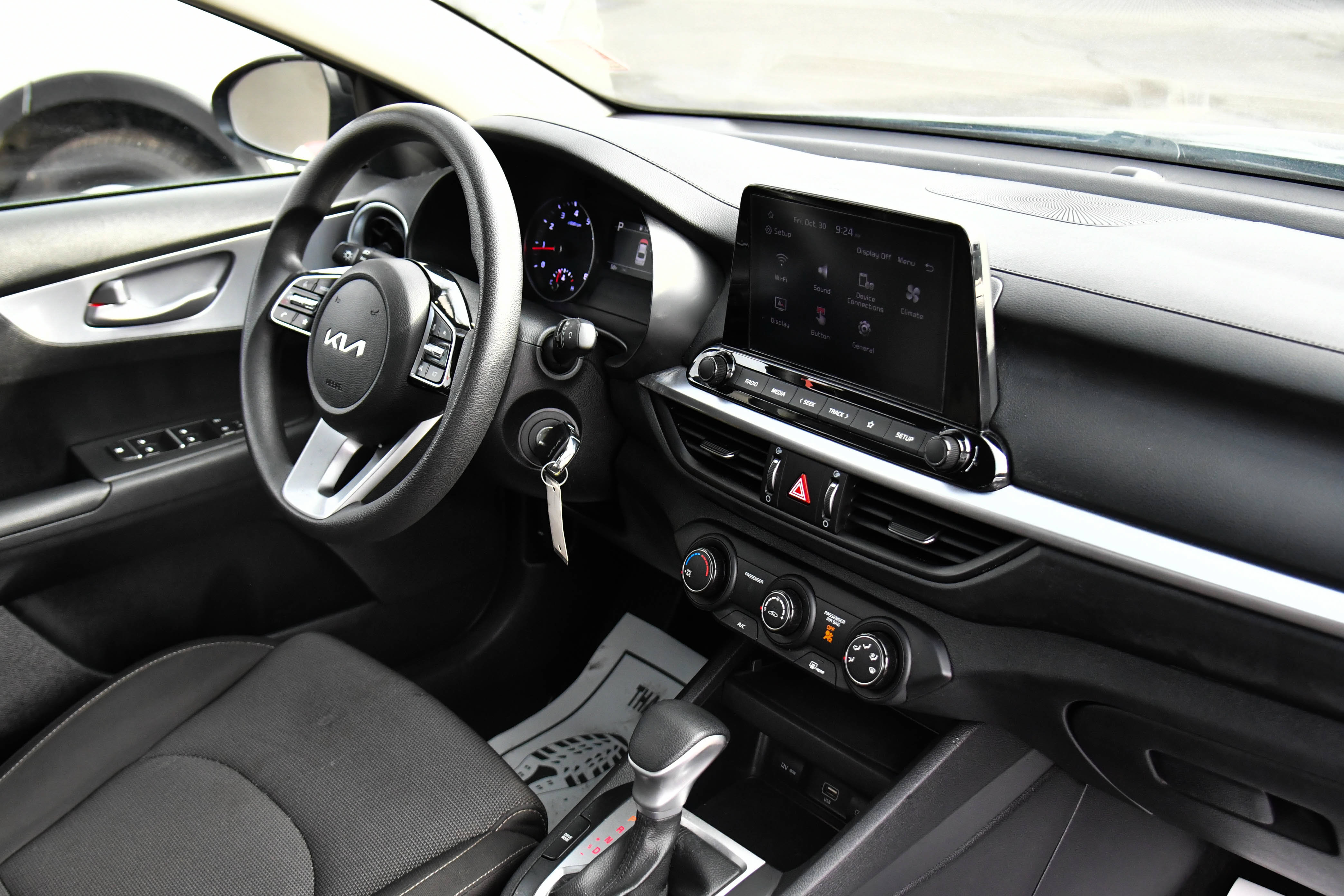 Used 2024 Kia Forte LXS FWD image 35