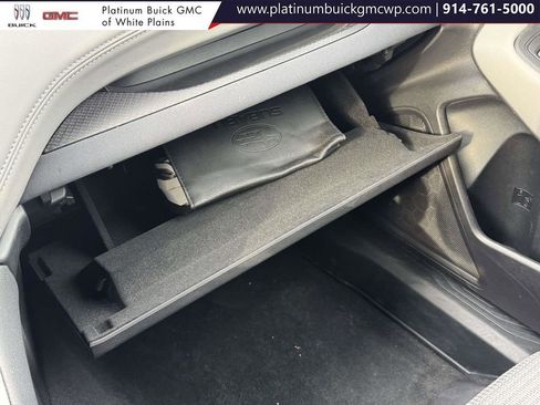 Used 2022 Subaru Outback Premium image 31