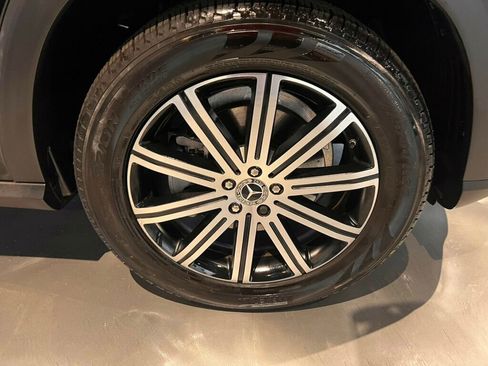 Used 2024 Mercedes-Benz GLE 350 4MATIC image 14