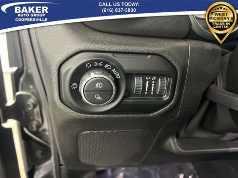 Used 2020 Jeep Gladiator Overland w/ Popular Equipment Package image 19