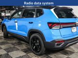 New 2025 Volkswagen Taos SE image 5