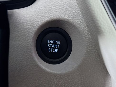 Used 2026 Toyota Corolla Cross LE image 21