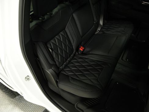 New 2025 GMC Sierra 1500 AT4 w/ AT4 Premium Package image 17