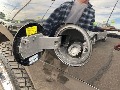 Used 2019 GMC Yukon XL SLT image 28