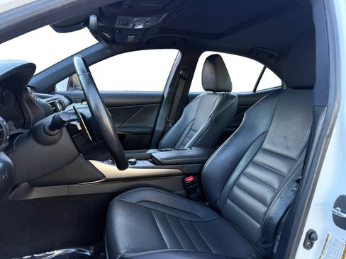 Used 2020 Lexus IS 300 F Sport image 9
