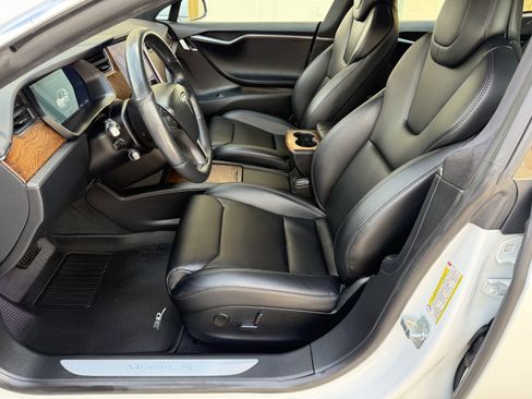 Used 2019 Tesla Model S 100D image 10