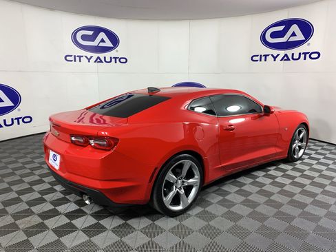 Used 2020 Chevrolet Camaro LT RWD image 3
