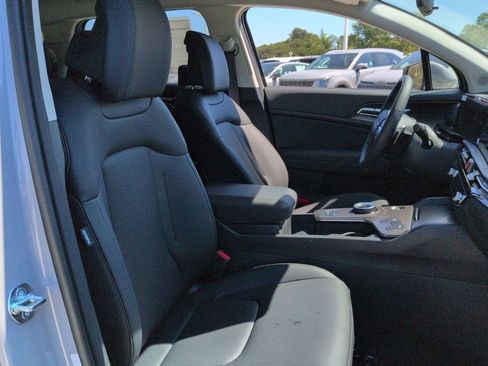 New 2026 Kia Sportage EX image 28