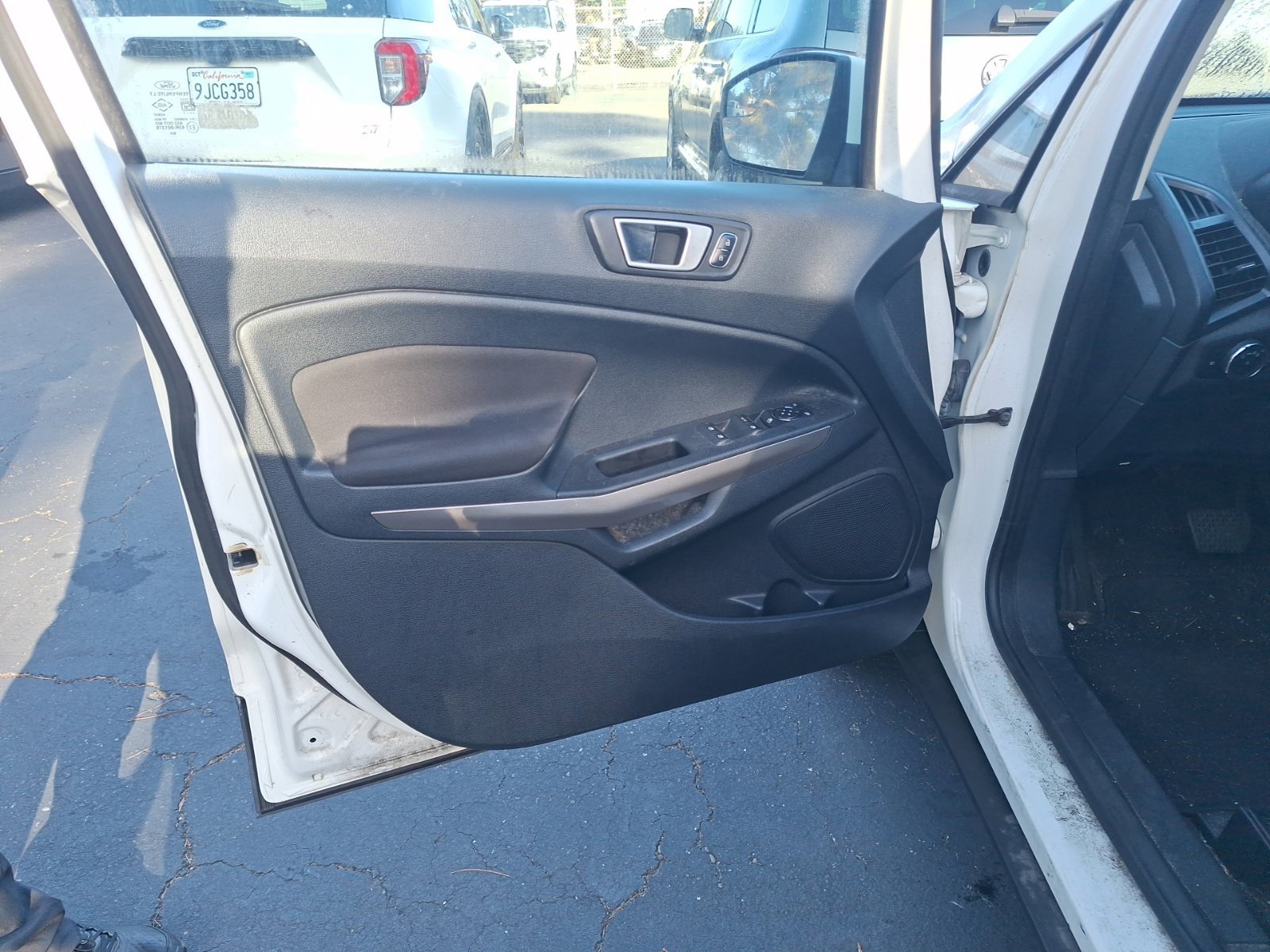 Used 2018 Ford EcoSport SE FWD image 12