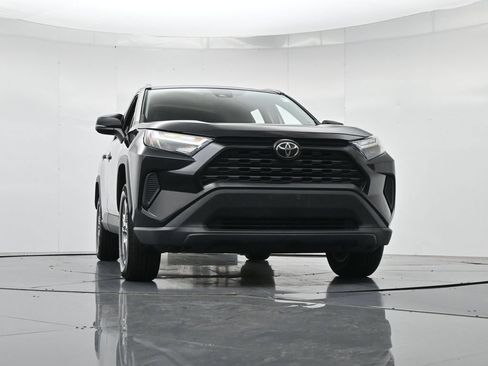 Used 2023 Toyota RAV4 XLE AWD/4WD image 34