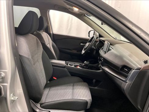 Certified 2023 Nissan Rogue SV image 11