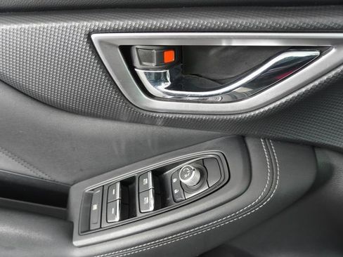 Used 2020 Subaru Forester Limited image 20