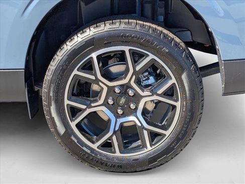 New 2025 Ford Maverick Lariat w/ 4K Tow Package image 10