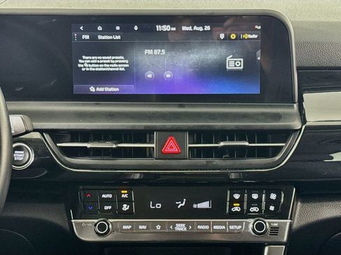 Used 2025 Kia Seltos S AWD/4WD image 15