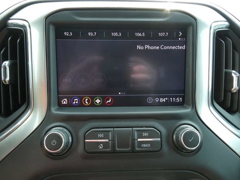 Used 2020 Chevrolet Silverado 1500 LT Trail Boss w/ Midnight Edition AWD/4WD image 30