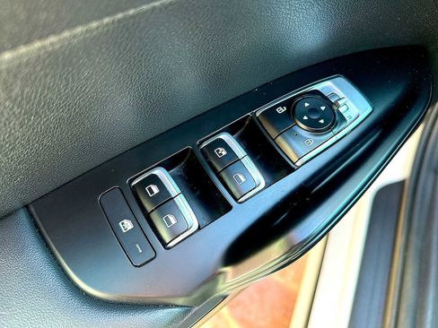 Used 2023 Kia K5 LXS image 14