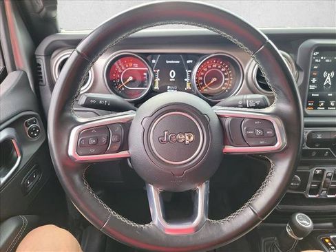 Used 2020 Jeep Gladiator Overland image 19