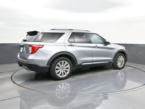 Used 2020 Ford Explorer Limited w/ Class III Trailer Tow Package image 15