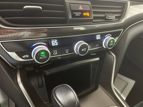 Used 2018 Honda Accord Sport image 16